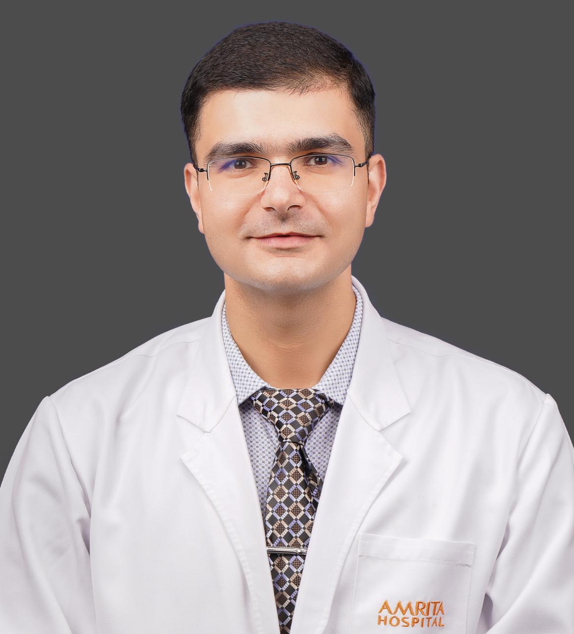Dr.Arjun Khanna